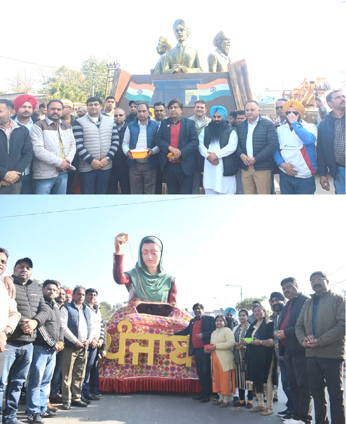 A grand welcome at Hoshiarpur for the tableaux portraying the history and heritage of Punjab